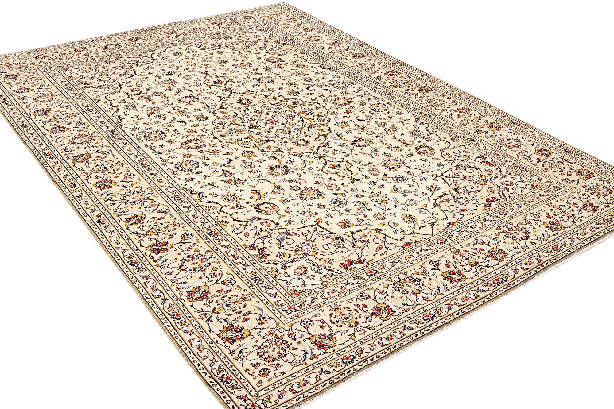A Keshan carpet, c. 347 x 250 cm.