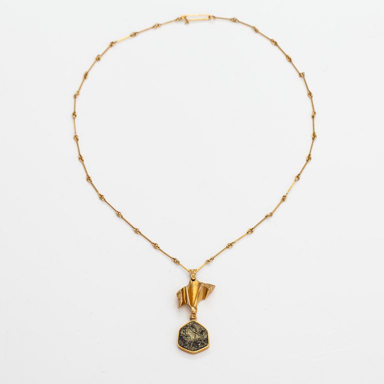 Björn Weckström, "Joiku", a 14K gold and copper ore necklace. Lapponia 1973.