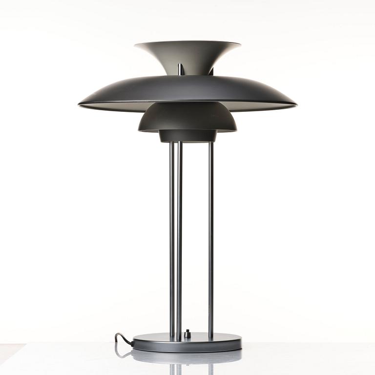 Poul Henningsen, a pair of table lamps, "PH-5", Louis Poulsen, Denmark.