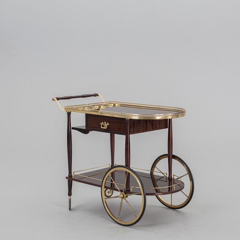 SERVERINGSVAGN, engelsk stil, 1900-talets andra hälft.
