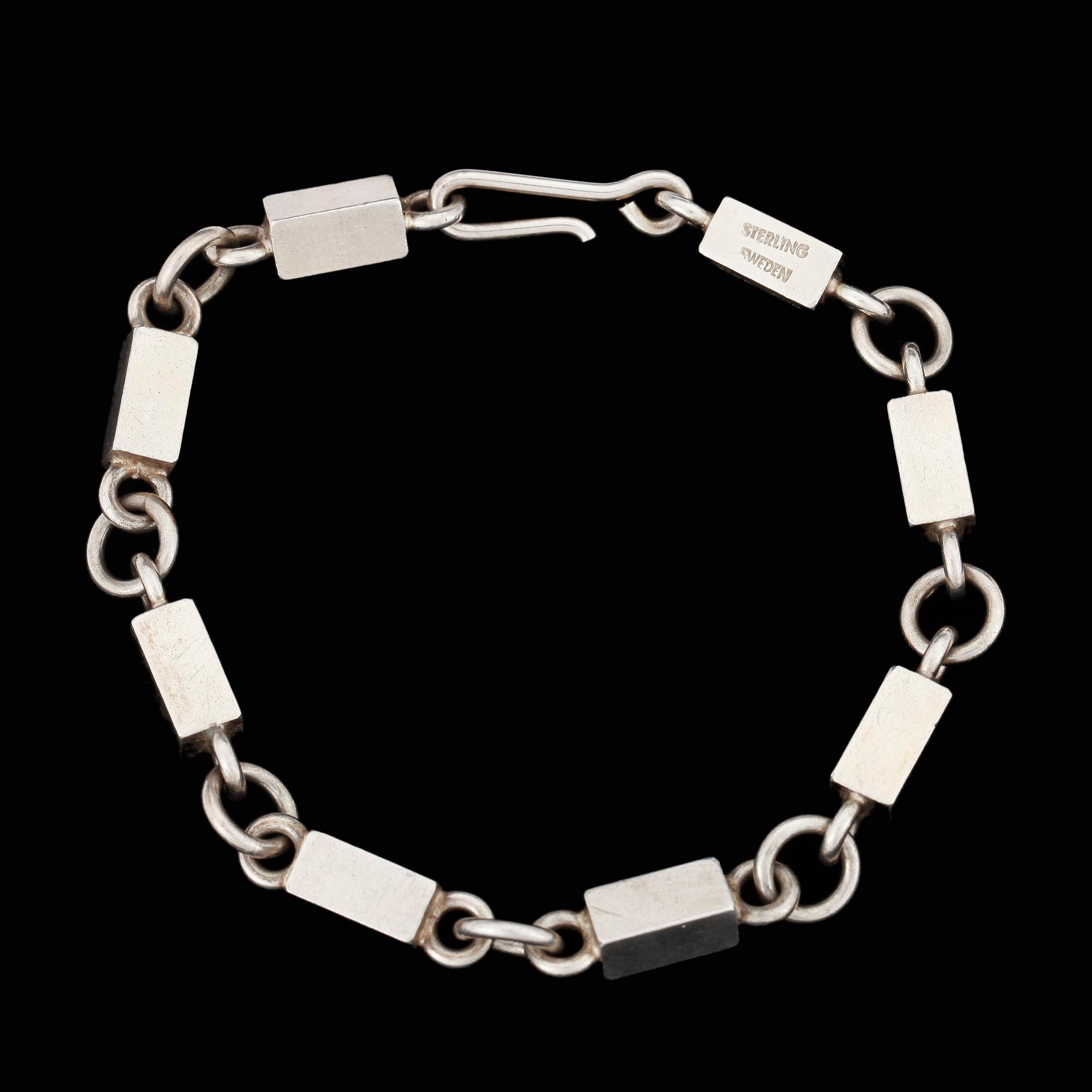 ARMBAND, sterlingsilver, Wiwen Nilsson, Lund 1970. Vikt ca 28g.