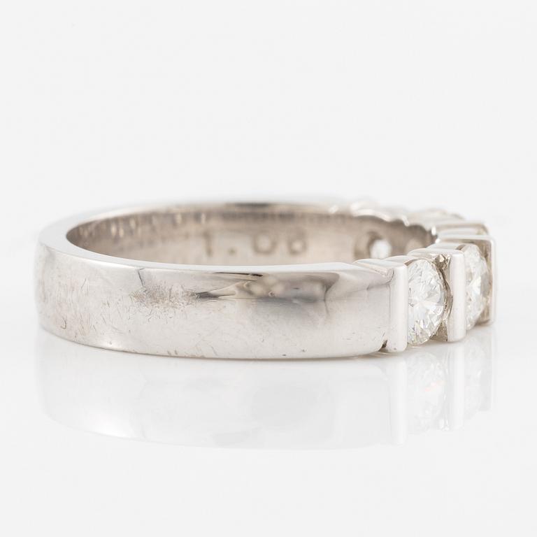 Ring, half eternity band, 18K white gold set with brilliant-cut diamonds, total 1.06 ct.