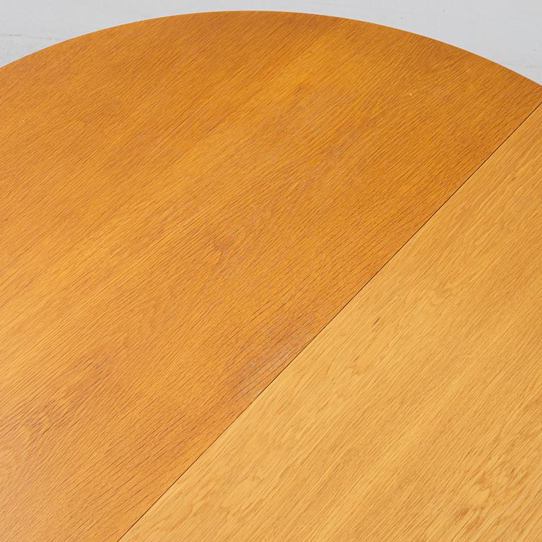 Carl Malmsten, a five-piece 'Solna' dining suite, second half of the 20th Century.