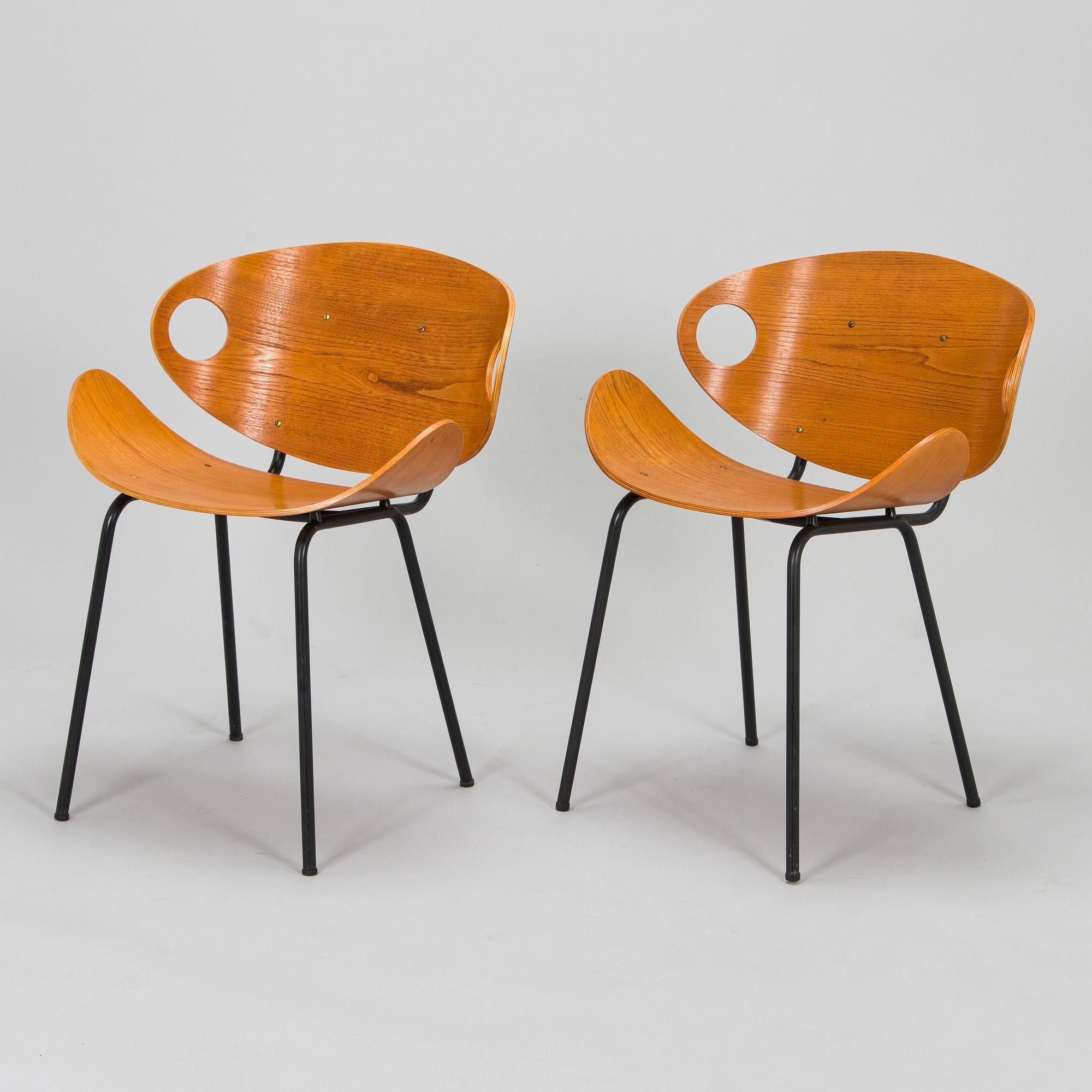 Olof Kettunen, a pair of mid-20th century 'Ulla' chairs for Merivaara.