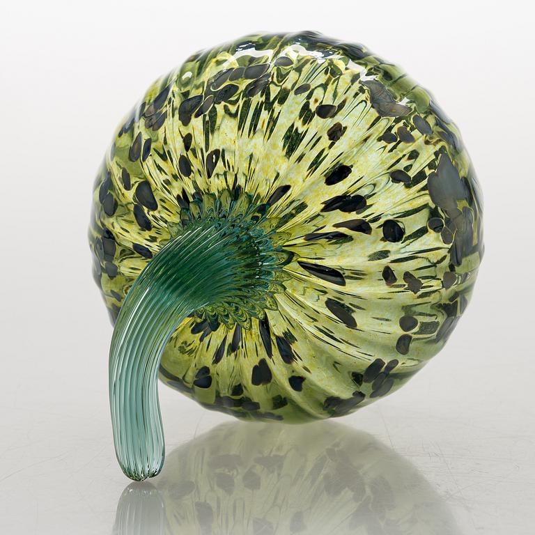 OIVA TOIKKA, A "Pumpkin" big) glass sculpture signed O. Toikka Nuutajärvi.
