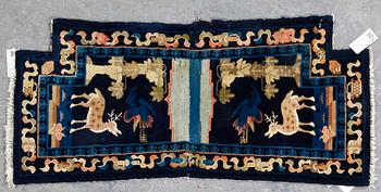 SADELTÄCKE, semiantik, Kina. Ca 121x56 cm.