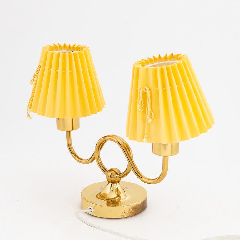 Josef Frank, table lamp, model 2483, Firma Svenskt Tenn.