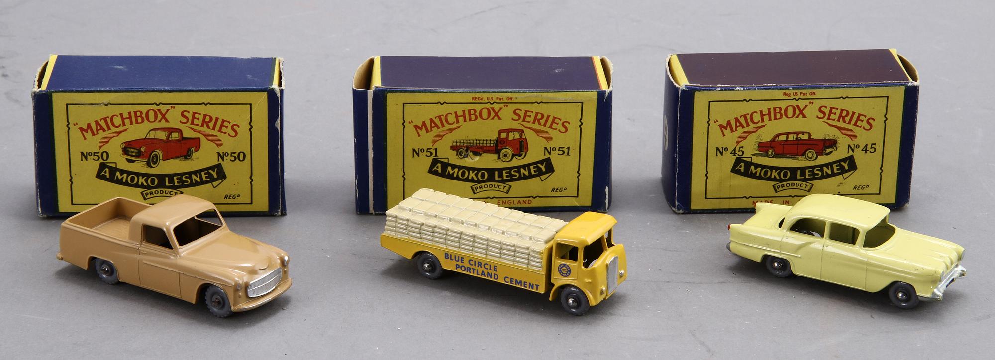 LEKSAKSBILAR, 9 st, matchbox i låda, Lesney, England, 1900-tal.