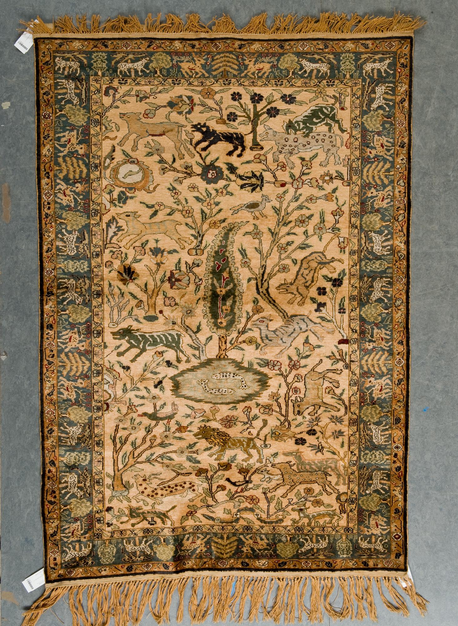 SEMIANTIK KAYSERI FIGURAL. 165,5 x 114 cm.