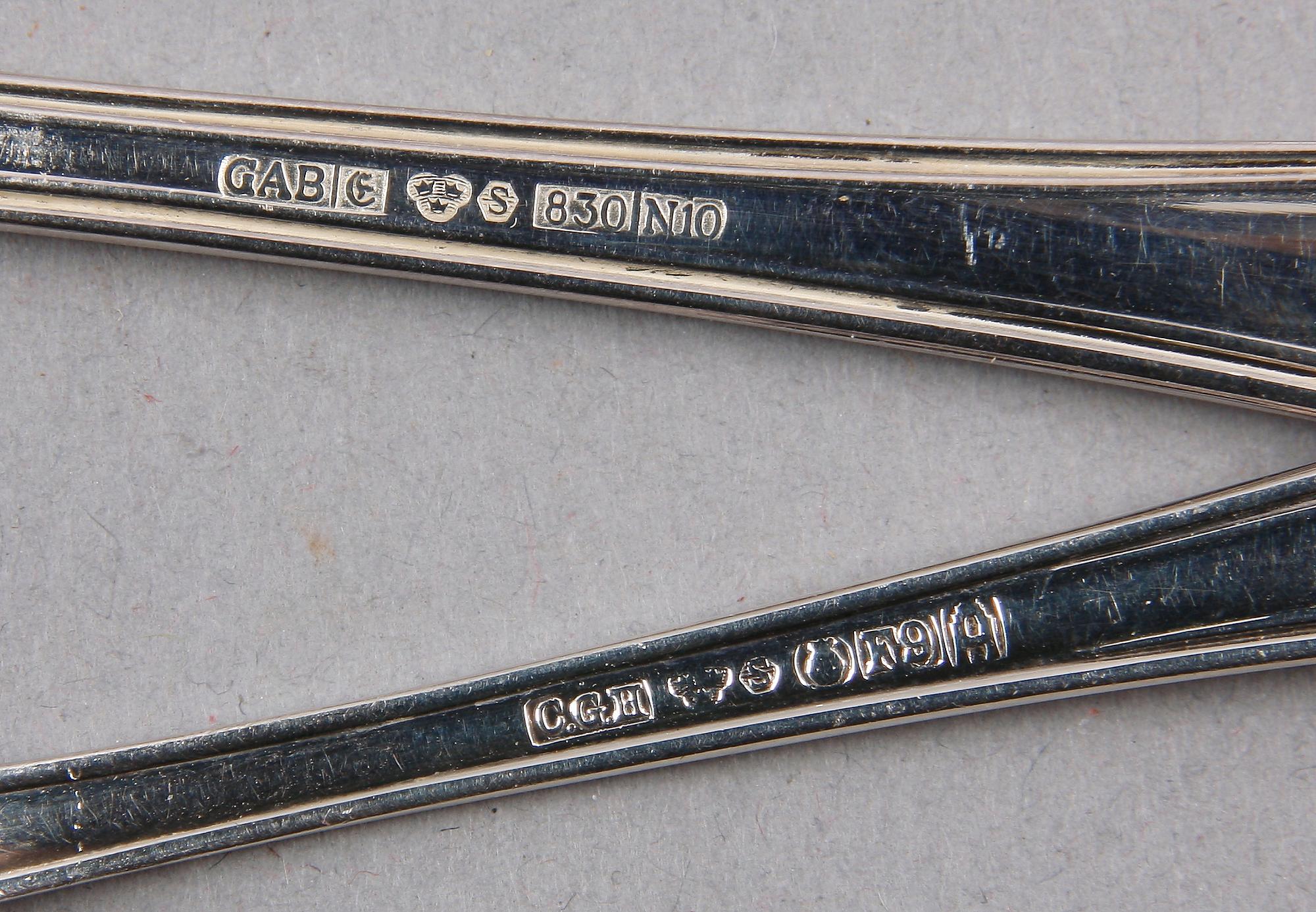 PARTI BESTICK, 29 delar, silver, bl a GAB, MEMA och CG Hallberg, 1896-1988. Ca 430 g.