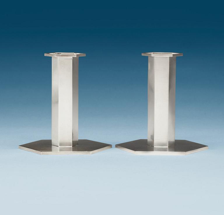 A pair of Wiwen Nilsson sterling candlesticks, Lund 1974.