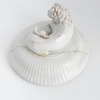 A porcelain urn, Royal Copenhagen, Denmark, 19th century.
