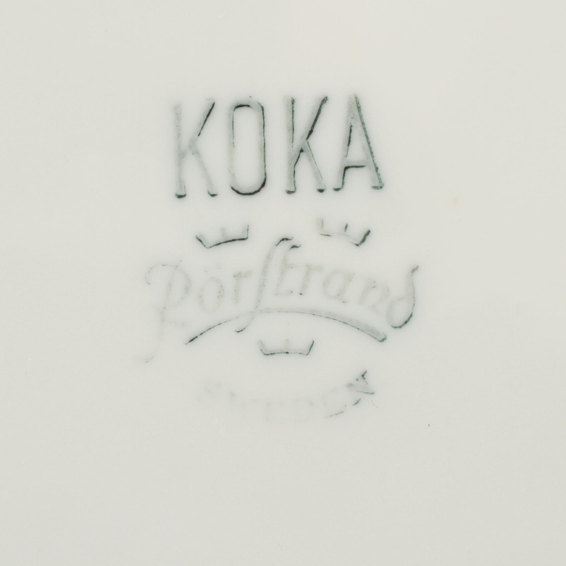 SERVISDELAR, 19 st, porslin, "Koka Blå", Hertha Bengtsson, Rörstrand, 1956 - 1988.
