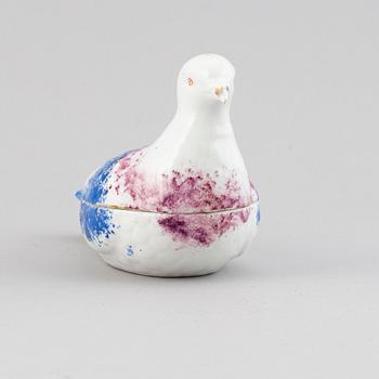 A Russian butter tureen, Kuznetzov.