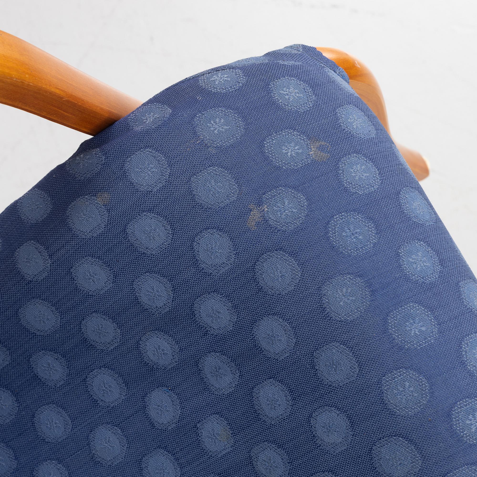 Markku Pakkanen, a pair of 'Harlekiini' armchairs, Asko, Finland, late 20th Century.