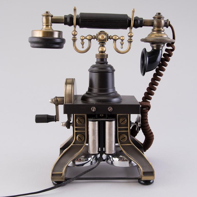 A Doro Audioline Millenium telephone, late 20th century.