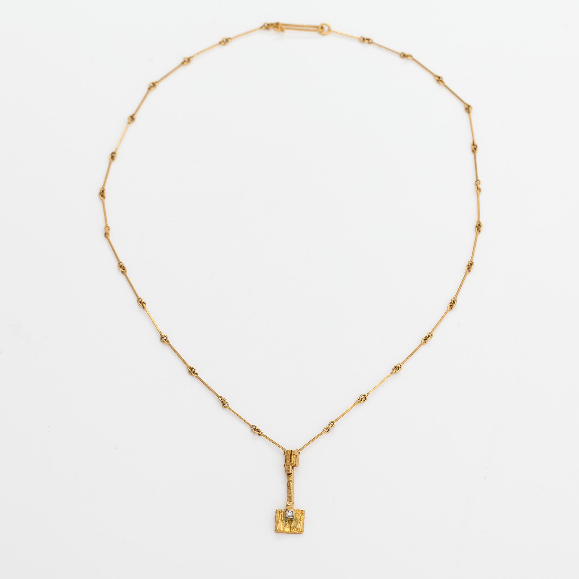 Björn Weckström, An 18K gold necklace "Thai" with an 8/8-cut diamond ca. 0.02 ct. Lapponia 1978.