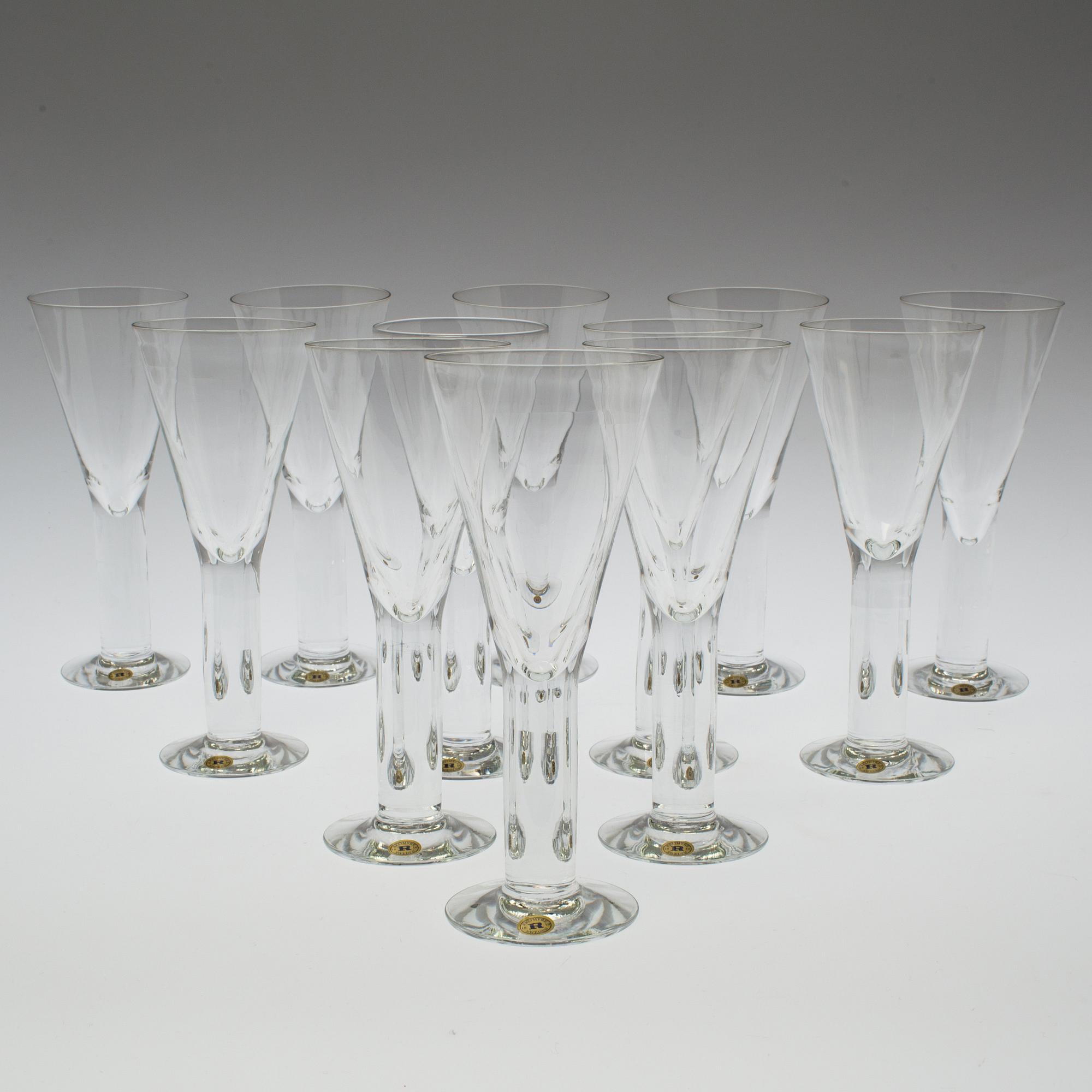 VINGLAS, 12 st, "Basic", Margareta Hennix, Reijmyre Glasbruk.