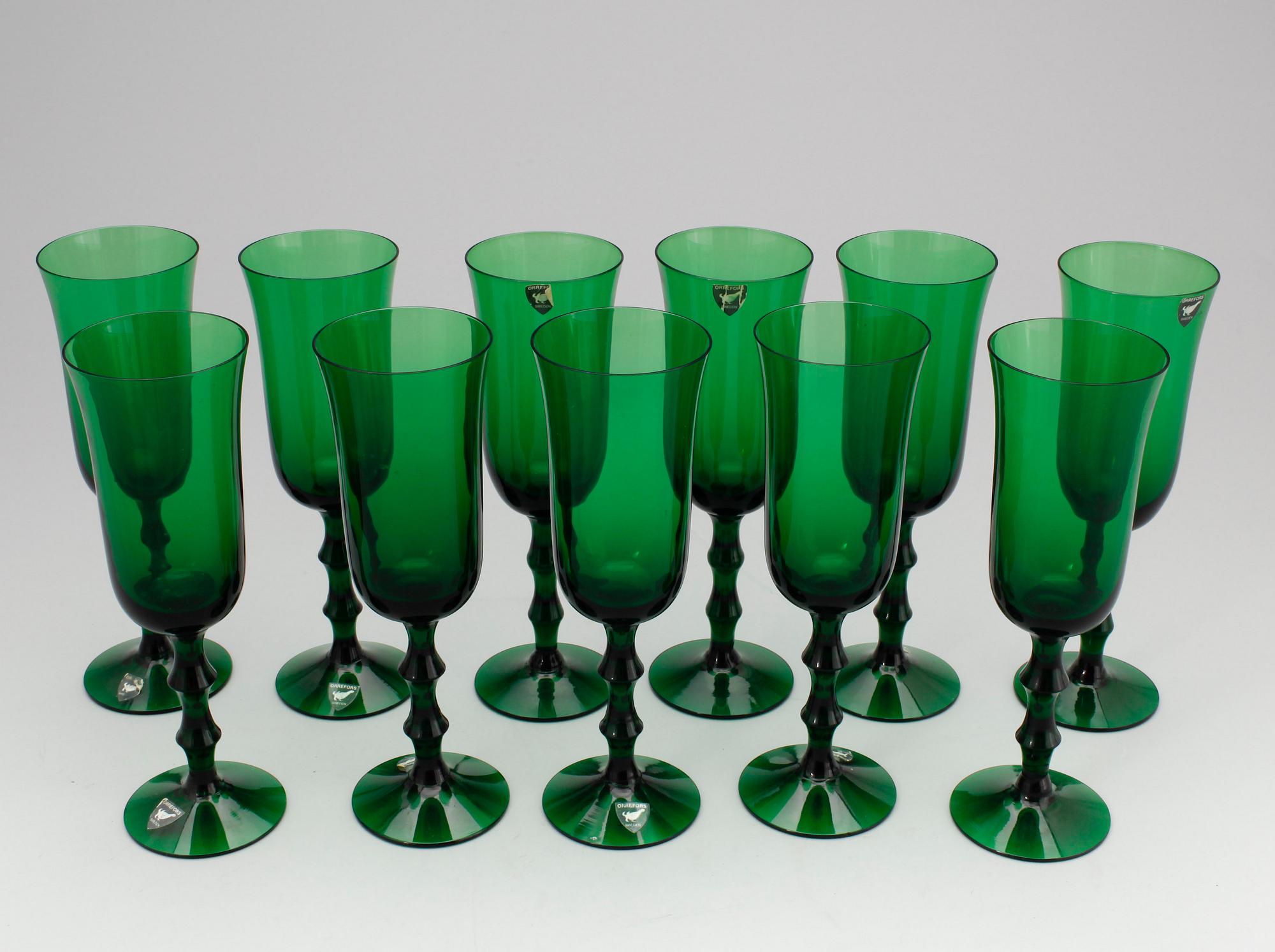 VINGLAS, 11st. "Salut", Simon Gate, Orrefors, 1900-talets andra hälft.