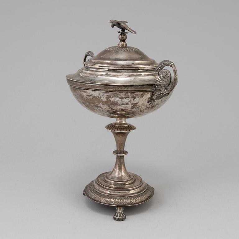 SOCKERSKÅL, silver, Carl Petter Lampa, Stockholm 1824. Vikt ca 780 gram.