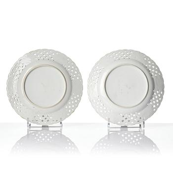 A set of 11 blue and white dessert plates, Qing dynasty, Qianlong (1736-95).