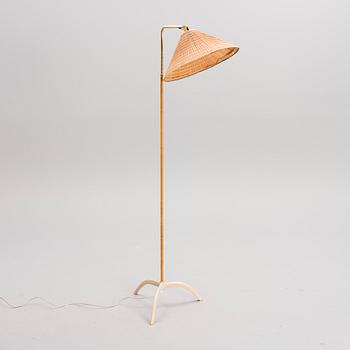 PAAVO TYNELL, A FLOOR LIGHT. Manufactured by Taito Oy.