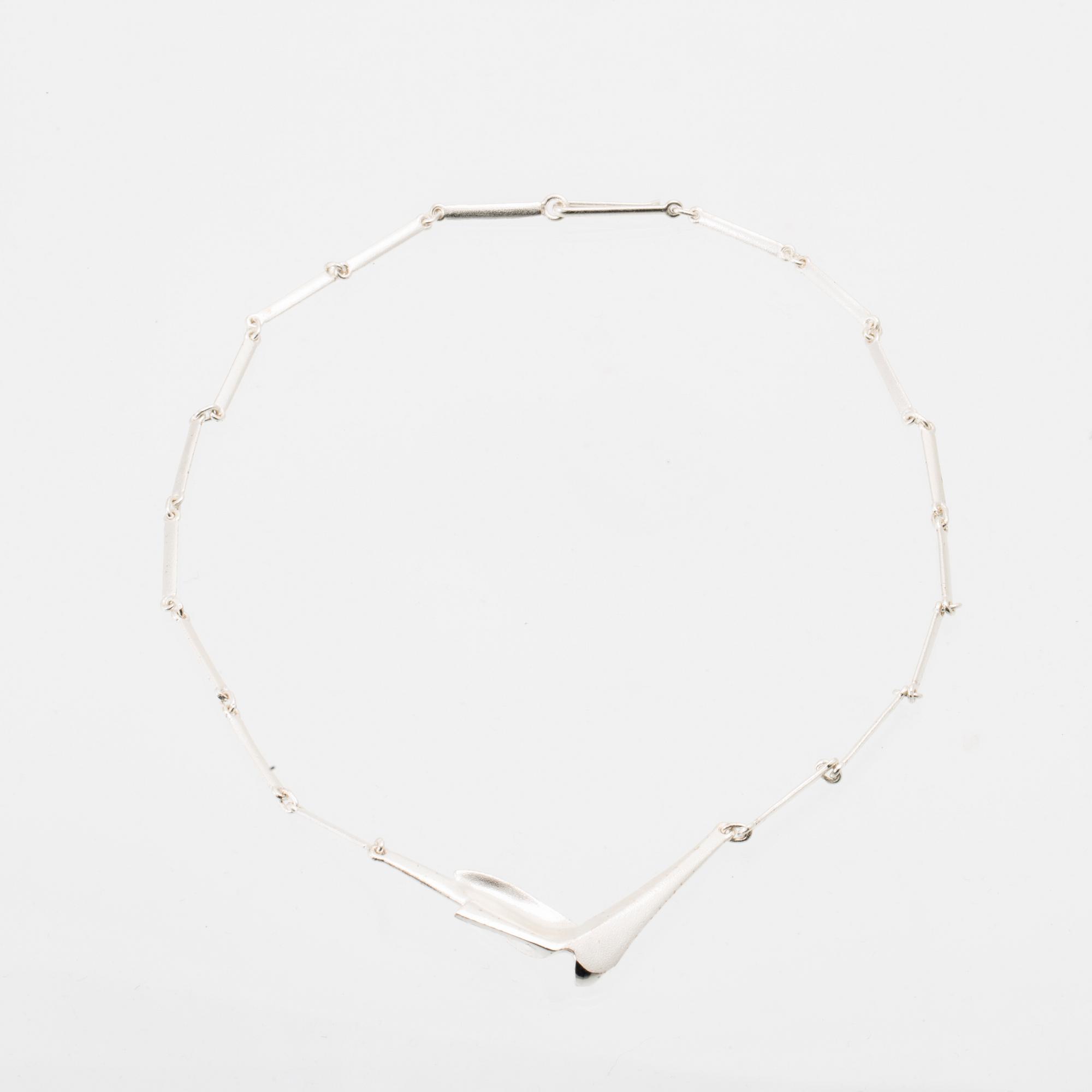 Zoltan Popovits, halsband "Hespera" samt örhängen "Etna" silver, Lapponia 1990.