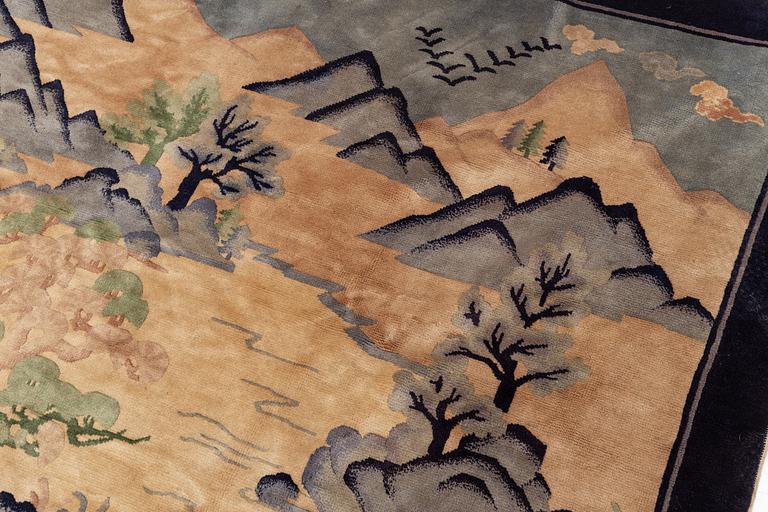 Matta, Old, Kina, 'Antik Finish', ca 131 x 197 cm.
