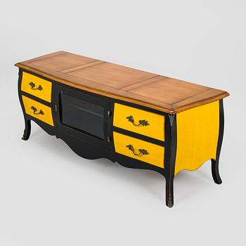 Jean Vernet, Byrå / sideboard 2000-tal.