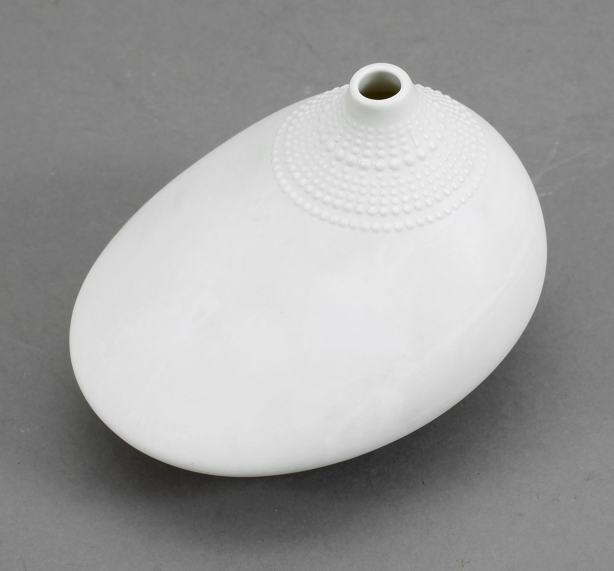 VAS, porslin "Pollo", design Tapio Wirkkala, Studio-Line Rosenthal.