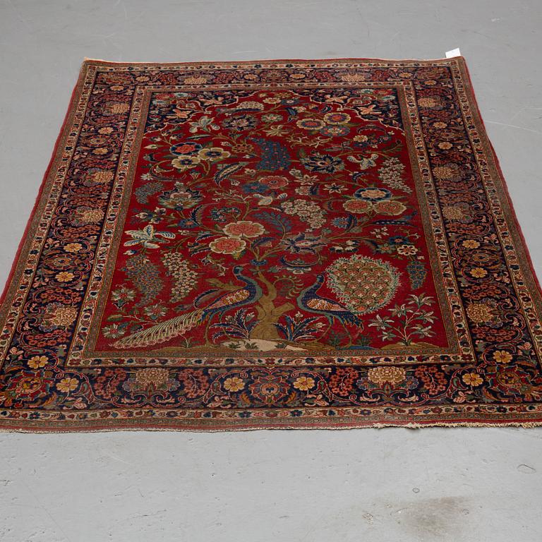 MATTO, a semi-antique Kashan, ca 207-209 x 136-137 cm.