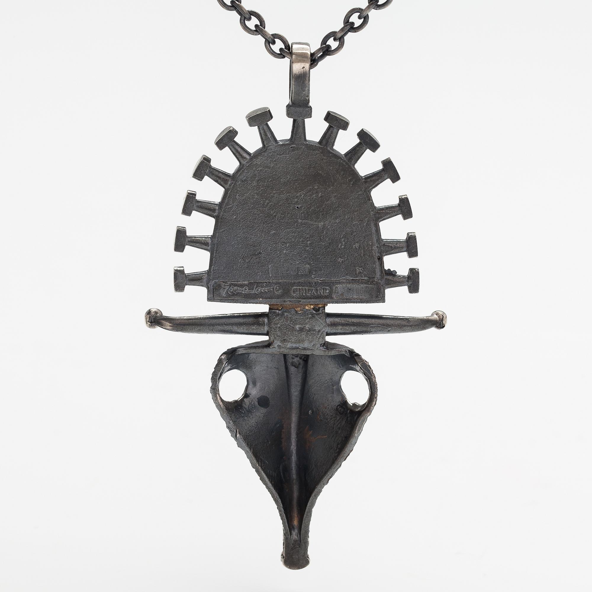 Jorma Laine, A silver necklace "Ox head". Turun Hopea, Turku.