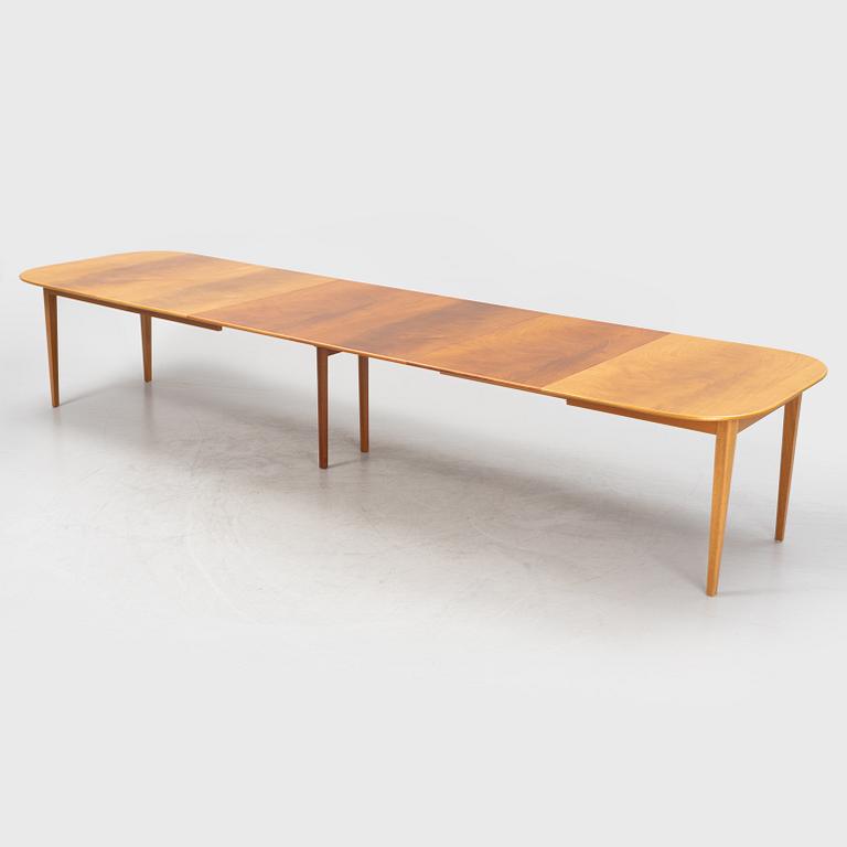 Josef Frank, a model '947' mahogany veneered dining table, Firma Svenskt Tenn, reportedly bought around the year 1992.