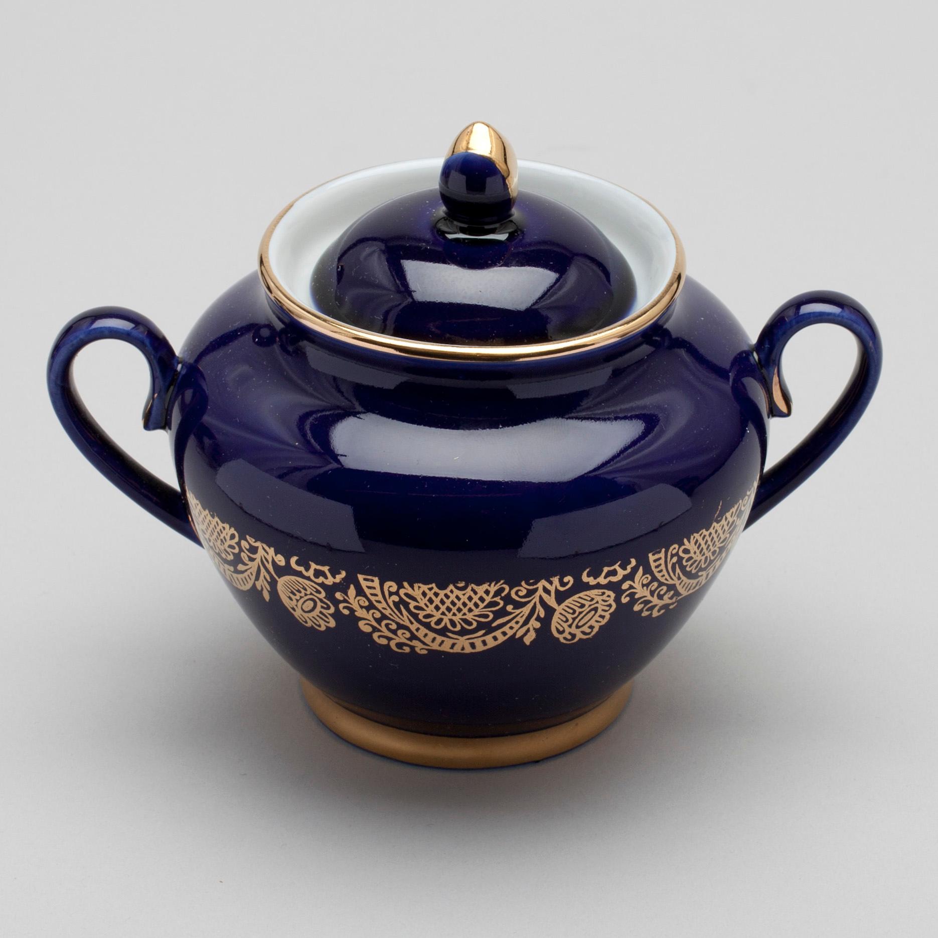 KAFFE- / TESERVIS, porslin, Sovjetunion, 1900-talets slut.