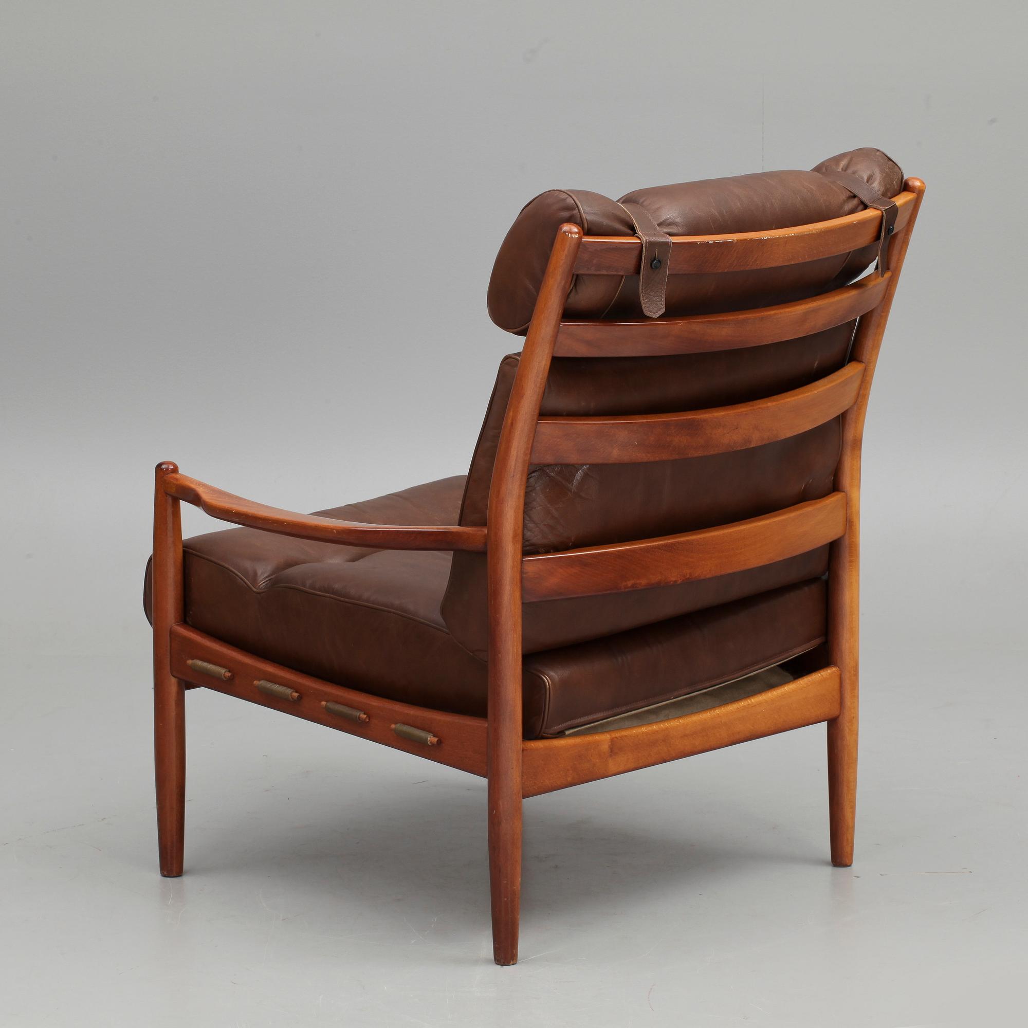 FÅTÖLJ, formgiven av Ingemar Thillmark 1900-talets andra hälft.