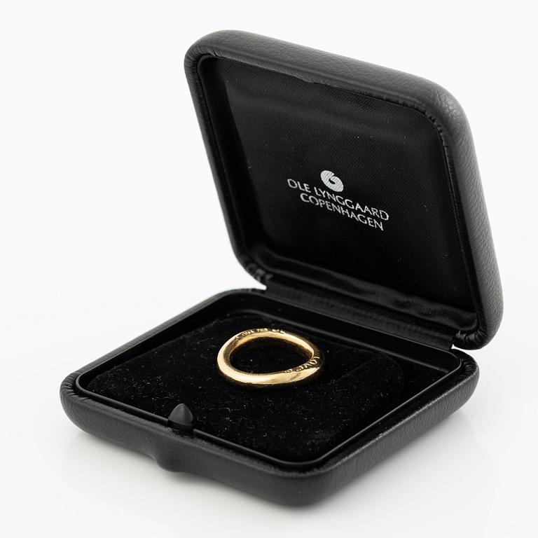 Ole Lynggaard, ring, “Love No. 4”, 18K gold.