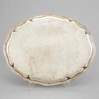 SERVERINGSFAT, silver, Tyskland, 1900-talets första hälft. Vikt ca 1298 gram.