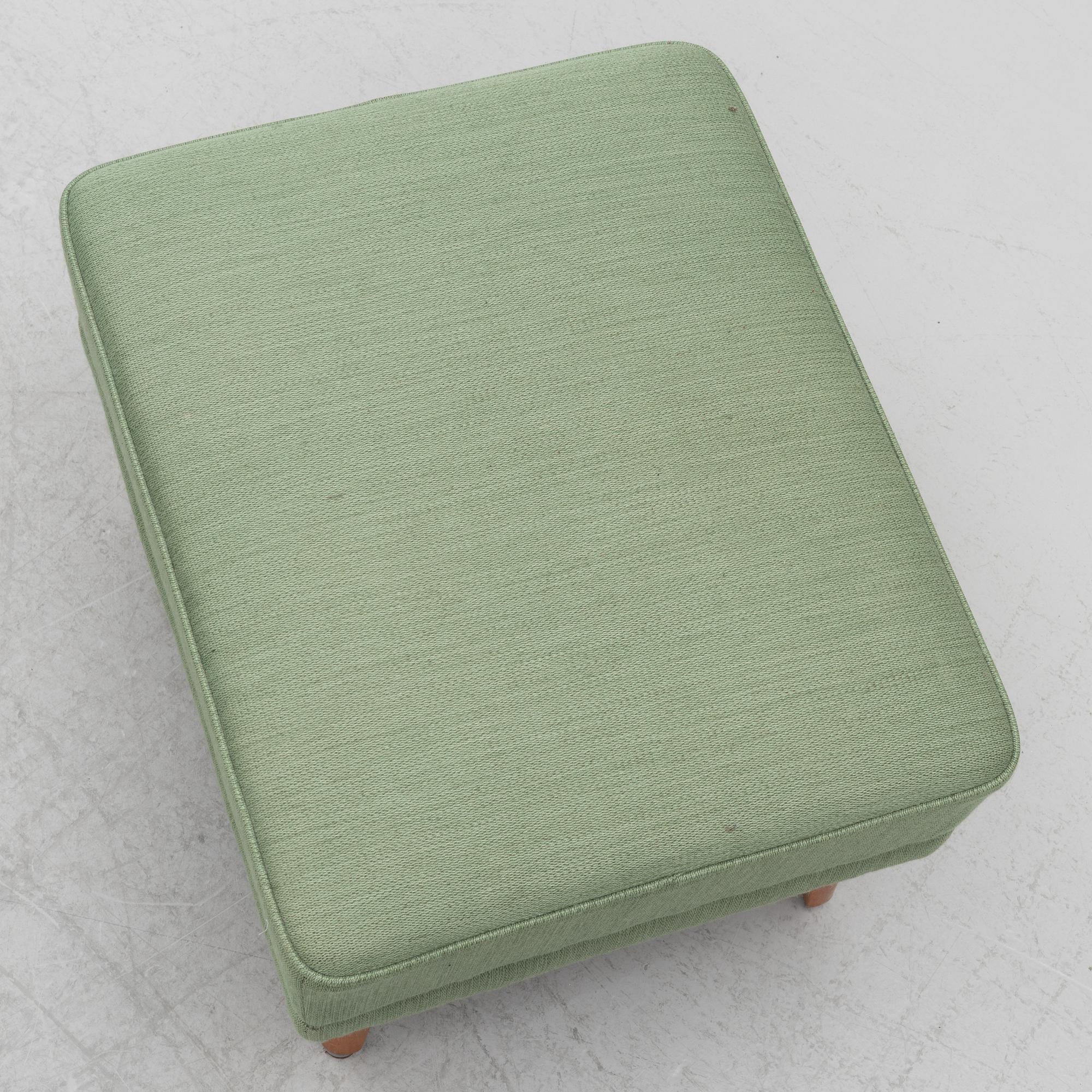 Carl Malmsten, Fåtölj samt fotpall, "Ane" + Fotpall "Farmor", 1900-talets andra hälft.