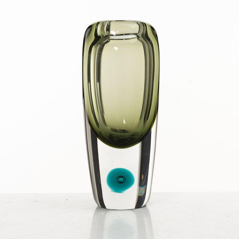 Saara Hopea, a 'Bubble' glass vase, Nuutajärvi Notsjö, Finland 1957.