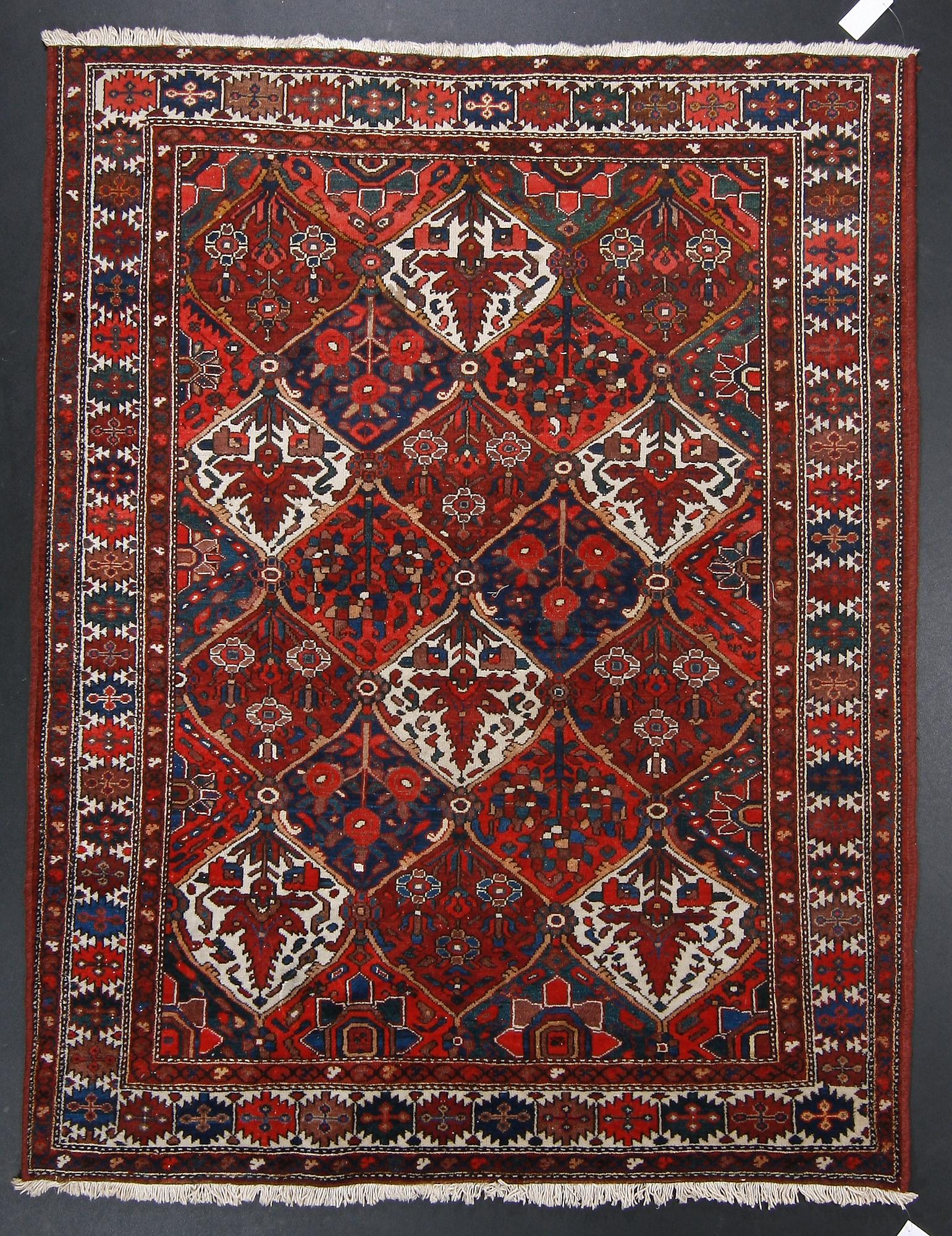 MATTA, orientalisk, ca 200 x 159.