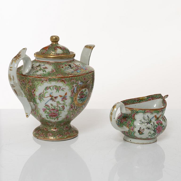 A Chinese Canton porcelain teapot, two leaf dishes, a bowl with cover and a jug, Qing dynasty 19th century and 20th cent.