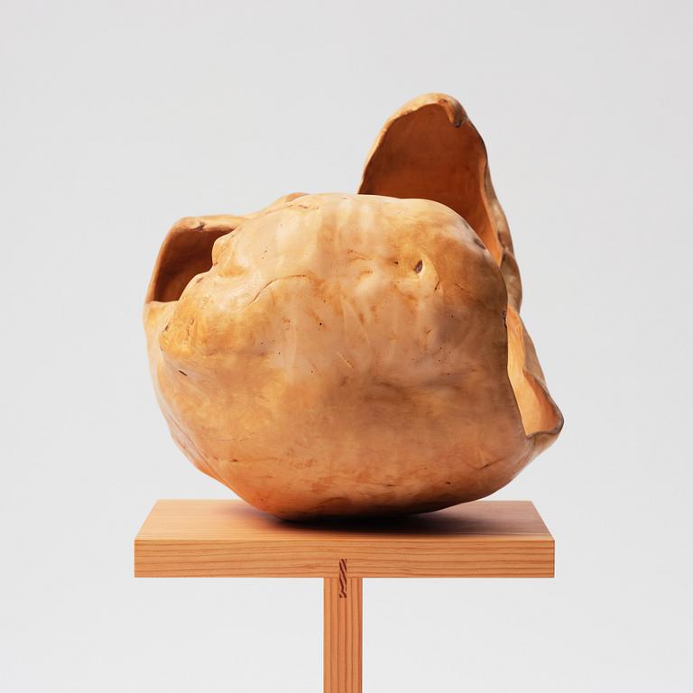 A burr wood bowl, 20th century.