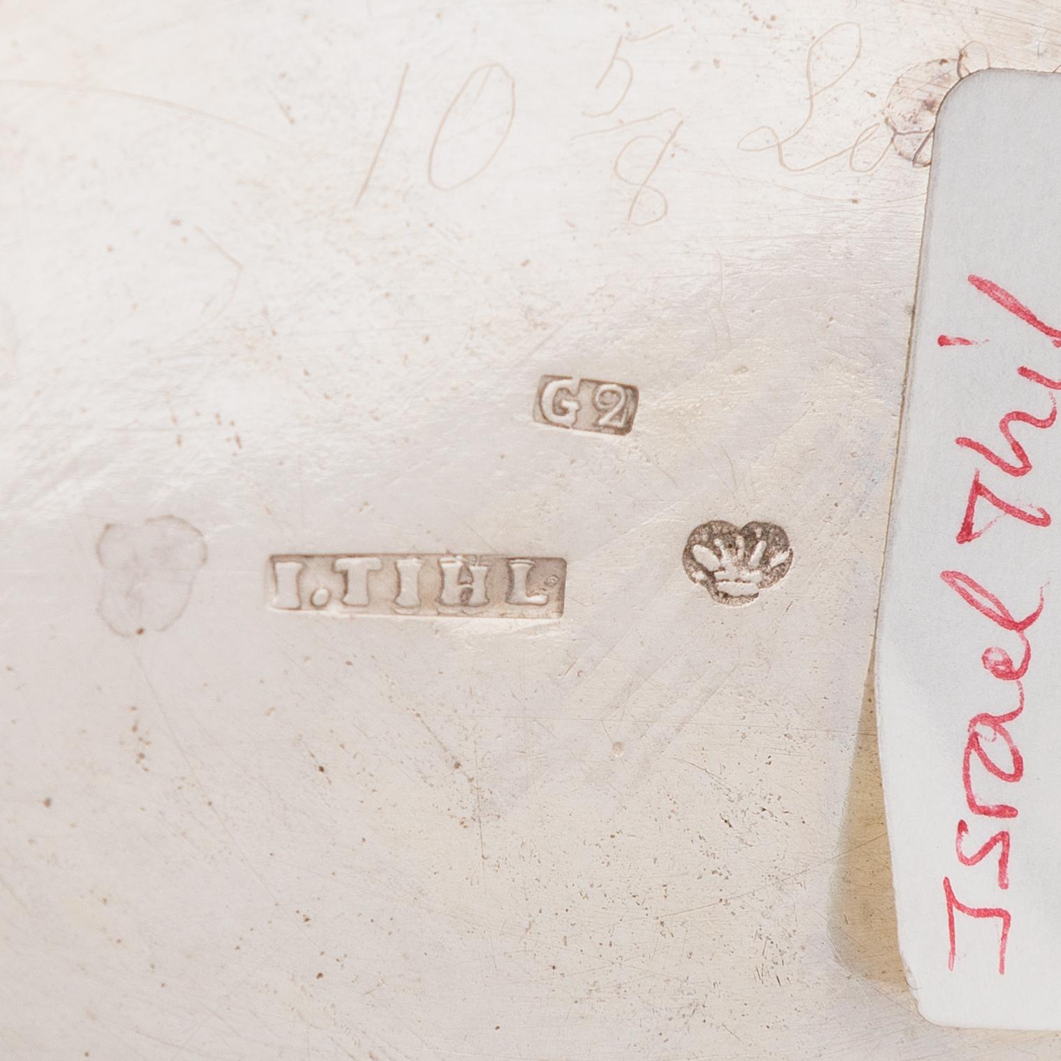 Fat och gräddsnäcka, silver, G. Holmberg, Åbo 1837 och I. Thiel, Kuopio 1841.