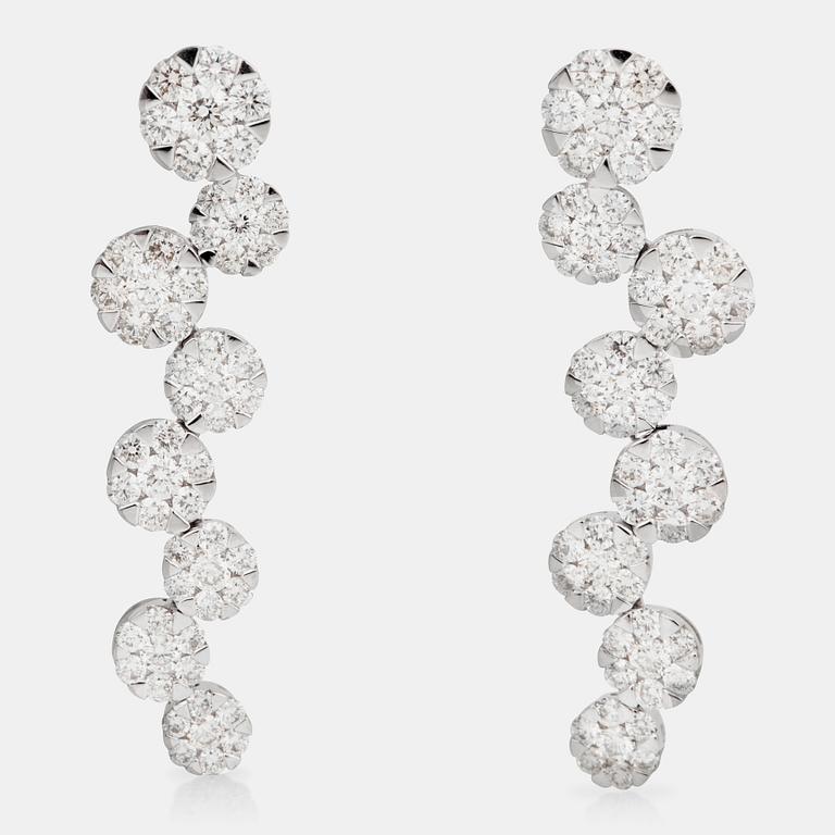 A pair of diamond earrings, 3.15 cts in total.