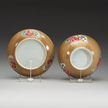 SKÅL med FAT, kompaniporslin. Qing dynastin, Yongzheng (1723-35).