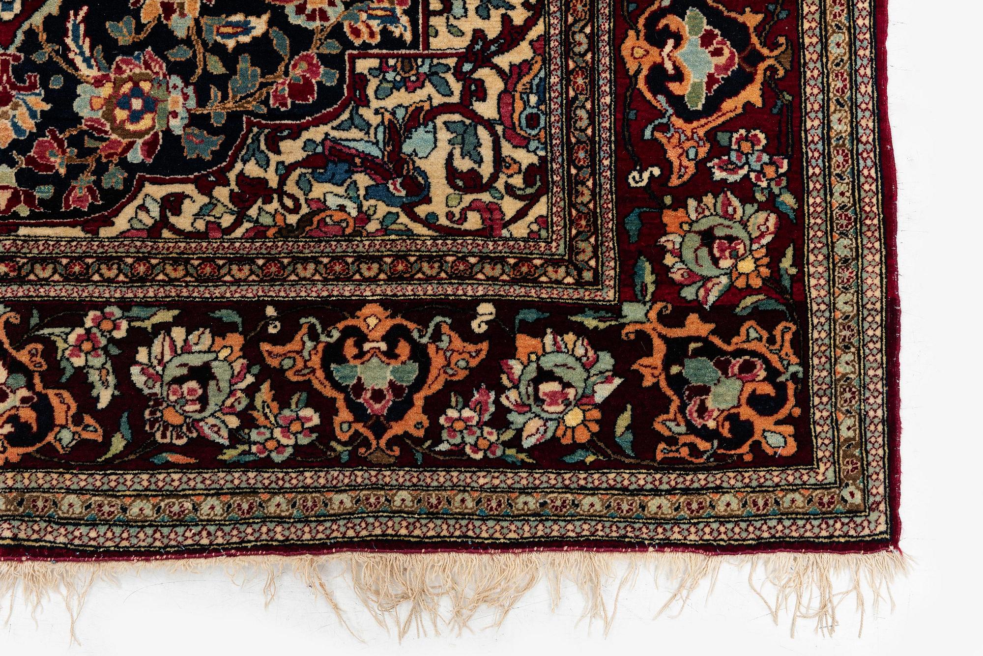 Matta, antik Isfahan, centrala Persien, ca 211 x 142 cm.