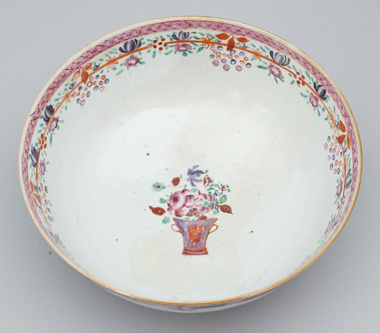 BÅLSKÅL, porslin, Kina, Qingdynastin, Qialong (1736-95).