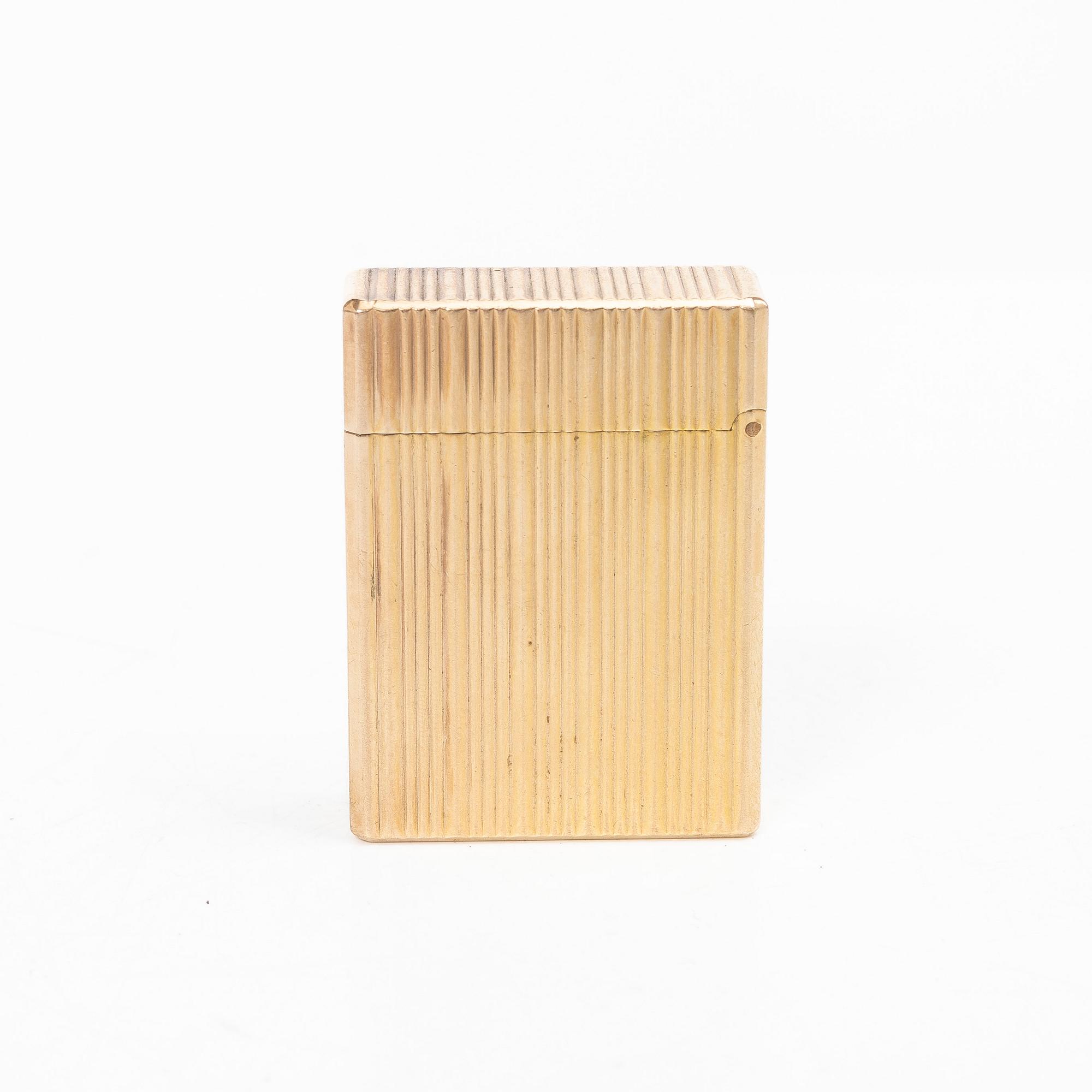 A lighter, Dupont, Paris.