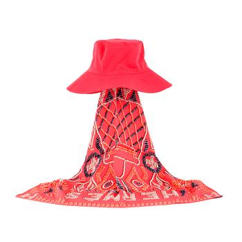 HERMÈS, a polyester hat and a silk scarf "Kelly en perles" Size 58.