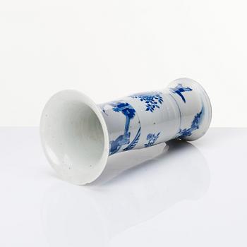 A Chinese blue and white trumpet vase, Qing dynasty, 19th Century.